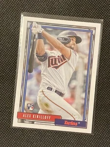 2021 actualización Topps tarjeta de novato Alex Kirilloff Minnesota Twins 1992 # T92-29 - Imagen 1 de 4