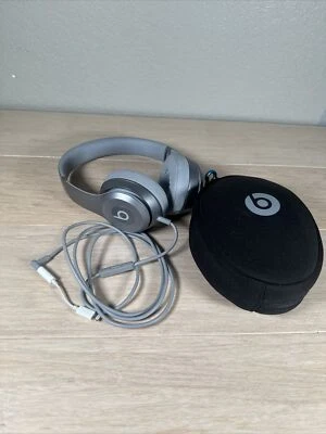 Solo Beats с iPhone адаптер и чехол - Изображение 1 из 4