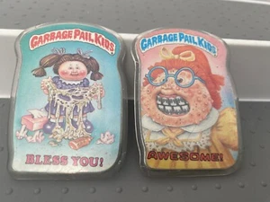 2x Vintage Topps Garbage Pail Kids Badges pins 1986 Awesome & Bless you - Picture 1 of 2