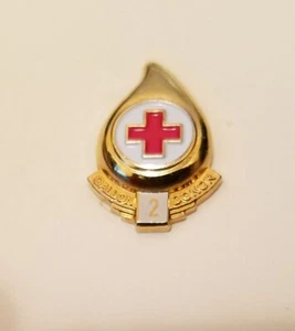 ROTES KREUZ BLUTSPENDER ROT 2 GALLONEN ANSTECKNADEL - Bild 1 von 3