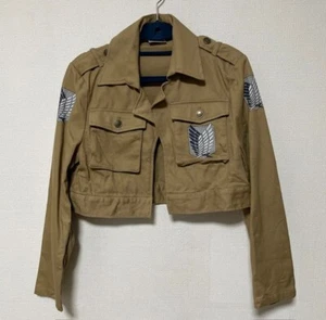 Chaqueta Attack On Titan USJ Cuerpo de Investigación Oficial Talla M Usada de Japón - Imagen 1 de 3