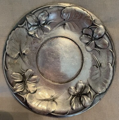 Plato de plata francés CHRISTOLFE violetas c. 1900, estampado Orfevrerie Gallia Foto 1 de 4