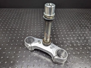 MV AGUSTA F3 675 Genuine Stem Under Bracket Brutale 675 800 Used Lowest Price - Bild 1 von 4
