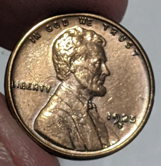 1925 S Lincoln Wheat Cent BU Unc. Red Great Eye Appeal!! - Image 1 of 4