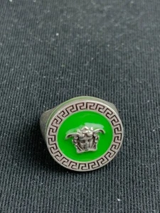 Anello Versace argento smalto verde testa di medusa - Foto 1 di 7