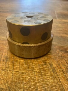 Revent 703 Rotation Bottom Bearing & Housing - OEM 41323680 - Picture 1 of 4