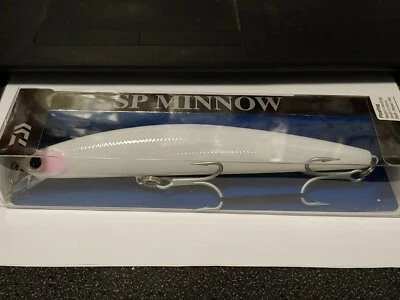 1 Daiwa SP Minnow GHOST WHITE DSPM15F48 1 1/9oz. Floating  FREE SHIP - Image 1 of 2