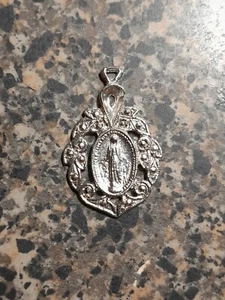 Blessed Virgin Mother Silver Tone Miraculous Medal - Picture 1 of 11