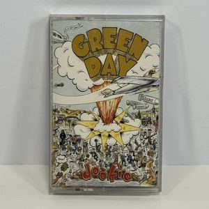 Green Day Dookie 1994 Cassette Tape Original Reprise Records Punk Rock Classic - Picture 1 of 14