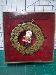 1976 Hallmark Twirl About Santa Kranz Weihnachtsschmuck Neu A5 - Bild 1 von 2