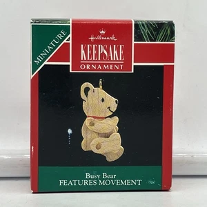 1991 Hallmark Andenken Miniatur beschäftigt Bär beschäftigt Bewegung Ornament KOSTENLOSER VERSAND - Bild 1 von 4