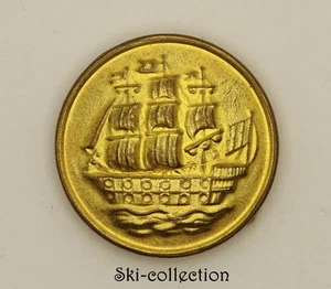 Knopf mit Segelboot. Frankreich, um 1900. 24mm - Bild 1 von 3