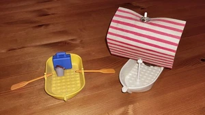 Vintage Lego Segelboot und Ruderboot mit Zubehörteilen - Bild 1 von 3