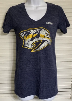 Camiseta para mujer Nashville Predators manga corta, mediana, azul Foto 1 de 4
