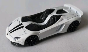 *Hot Wheels Lamborghini Aventador J (47514)* - Bild 1 von 1