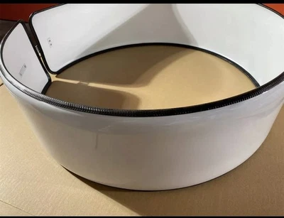 Anillo de neumático con cubierta de rueda blanca G550 G63 G500 Clase G Wagon W463 W464 OEM Mercedes Foto 1 de 3