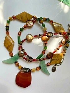 Collar con cuentas de piedras preciosas naturales Michal Golan colorido terroso hecho a mano - Imagen 1 de 3