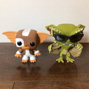 Funko POP! Movies Gremlins Gizmo #04 & Flashing Gremlin #610 Vinyl Figures Loose - Picture 1 of 4