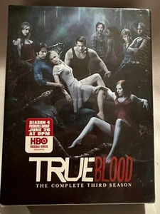 True Blood The Complete Third Season DVD Set HBO Vampire Series Sealed - Imagen 1 de 6