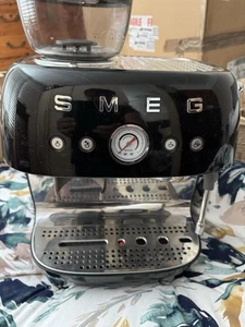 Smeg Bean To Cup - Picture 1 of 3