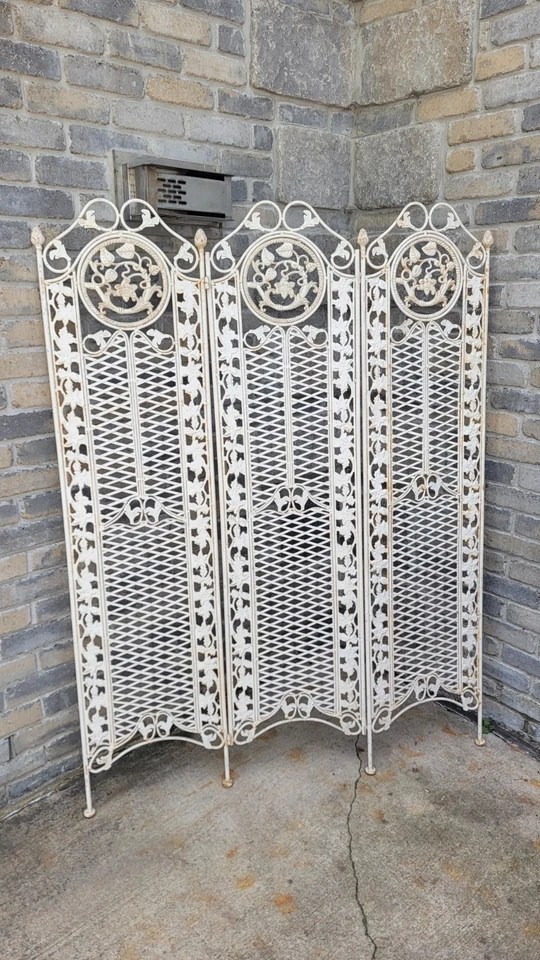 Pantalla de decoración de jardín divisor de habitación triple de metal de hierro forjado victoriano vintage Foto 1 de 4