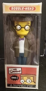 Muñeca Cabeza Bobble Serie 5 Exclusiva de Los Simpson Smithers Funko 2009 Nueva en Caja Rara - Imagen 1 de 7