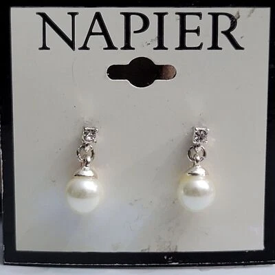 Серьги-гвоздики с жемчугом и кристаллами Napier - Изображение 1 из 4