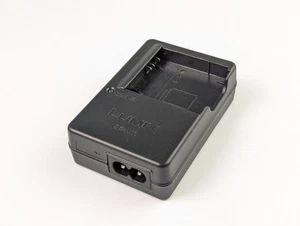 Genuine Panasonic Lumix Battery Charger DE-A92A - Imagen 1 de 8