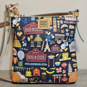 Portacartas Disney Dooney & Bourke 2015 EPCOT Festival de Comida y Vino - Imagen 1 de 17