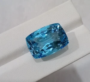 29,4 Karat natürlicher Schweizer Blautopas lose Edelstein aus Brasilien - Bild 1 von 12
