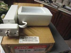 Juno Track-Master TM256-39-WH track light -no bulb with - Picture 1 of 11