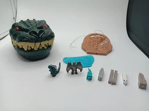 Godzilla vs Rodan in New York Micro Battle Playset 1994 Trendmasters COMPLETE * - Picture 1 of 17