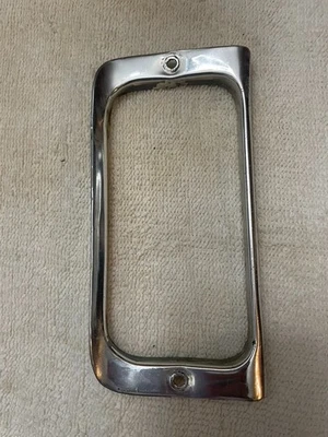 Bisel de cierre de puerta trasera para camioneta Ford 1973-1979 para serie F original Foto 1 de 4