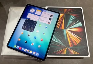 Apple iPad Pro 5th Gen 2TB Wi-Fi, 12.9in Silver. - Picture 1 of 4
