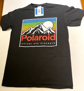 T-shirt POLAROID CATTURA E RICORDA, bellissima grafica su nero - Foto 1 di 1