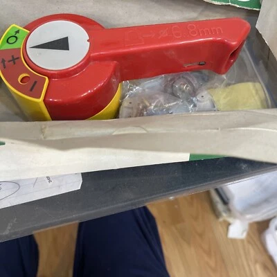 MOELLER. RH10/RH11.  Mango.  Foto 1 de 2