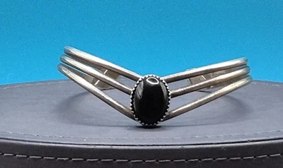 Brazalete Navajo Lambert Livingston Vintage Ónix Plata de Ley Firmado LL Foto 1 de 4
