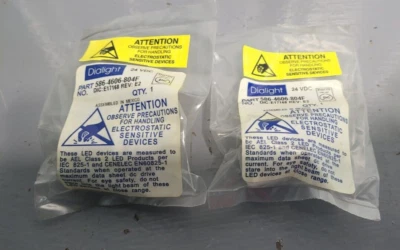 New (lot of 2)  DIALIGHT 586-4606-804F LED Clear 24V Socket Bulb Replacement - Изображение 1 из 4