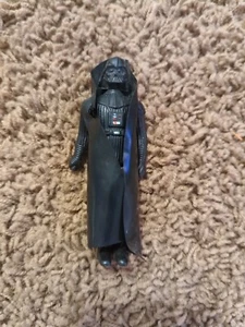 Star Wars Action Figur Darth Vader mit Original Cape 1977 First 12 ohne Lichtschwert - Bild 1 von 2