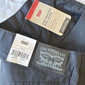 New Levi’s Women’s 29x30 Black High Waisted Mom Jean Tapered Leg - Picture 1 of 8