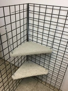 hanging corner shelf for cat enclosures ( actual color may vary ) - Picture 1 of 10