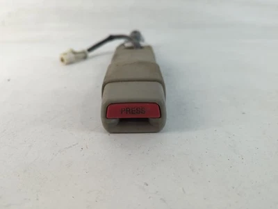 Ford Fusion 2011-2011 pasajero cinturón de seguridad delantero retractor C9UHC Foto 1 de 4