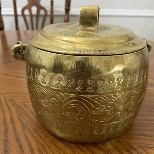 Hervidor de agua vintage de latón perseguido artesanal de Oriente Medio con tapa - Imagen 1 de 9