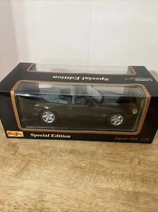 Maisto Special Edition JAGUAR XK8 1:18 Scale Die Cast Convertible Forest Green - Picture 1 of 8