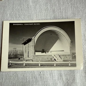 50er Jahre RPPC Bandshell - Edgemont, South Dakota unbenutzt - Bild 1 von 2