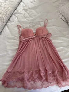 Reggiseno lingerie Daisy Fuentes babydoll blush rosa pizzo trasparente - Foto 1 di 8