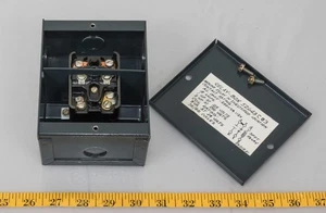 Caja Relé 52643C03 250v o 115v 19 Amp  - Imagen 1 de 1