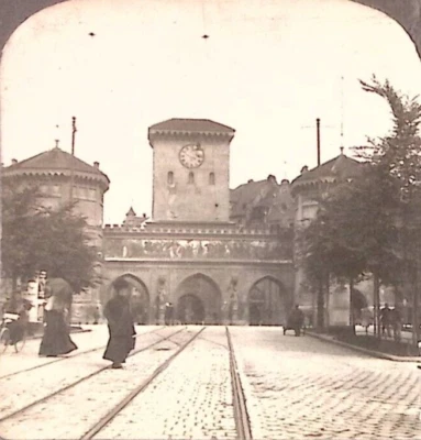 1908 ISARTHOR МЮНХЕН ГЕРМАНИЯ УЛИЧНАЯ СЦЕНА C.L. WASSON STEREOVIEW Z1554 - Изображение 1 из 4