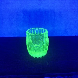 Wilkerson Vaseline Glass Toothpick Holder. “wheeling W. VA The Stogie City” - Picture 1 of 10