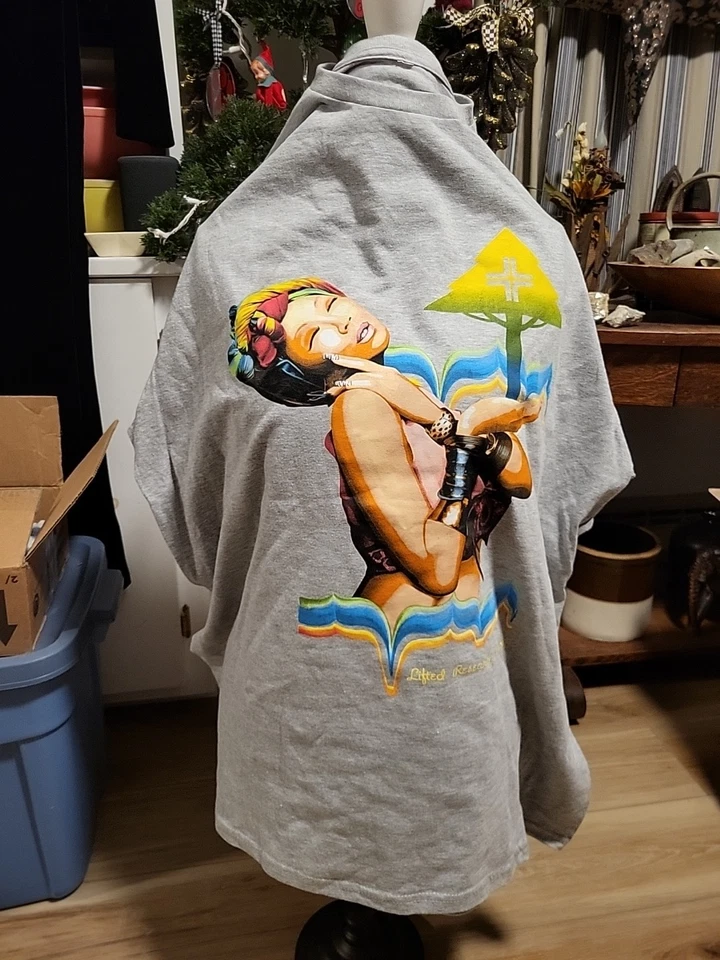 1XL Mens T Shirt Girlie Lifted Research Group LRG - Image 1 of 4